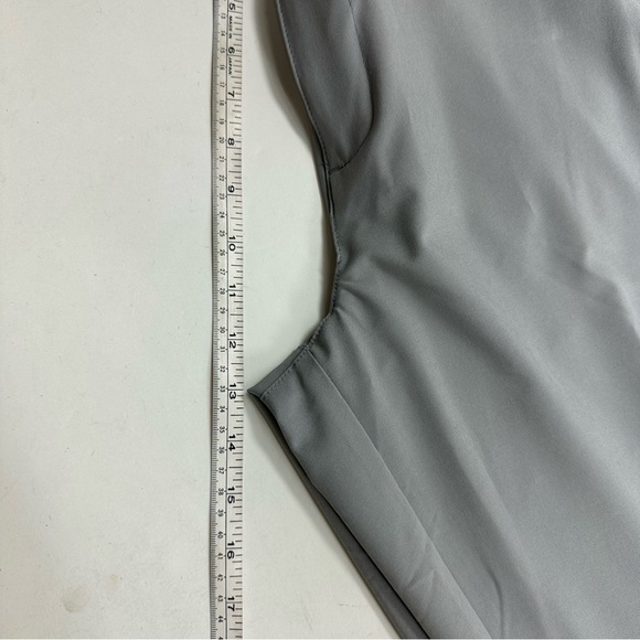 IZOD Golf Men's Pants 34x32 Regular Fit Active Stretch 5-Pocket Design Wicking - Picture 7 of 8